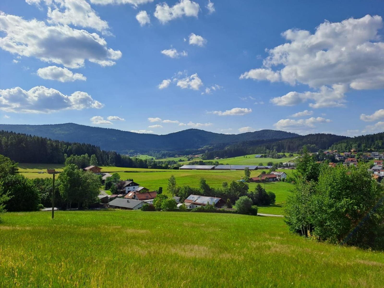 Ferienhaus Am Bach Lägenhet Achslach Exteriör bild